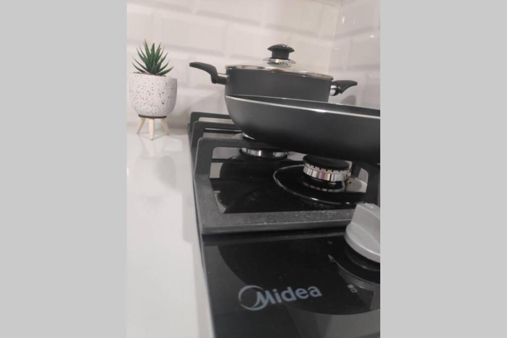 Centrally-Located Quiet Cozy Loft Apartment Beersheba Bagian luar foto